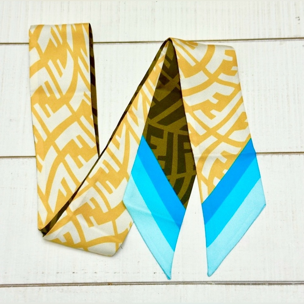 FENDI Silk Twill Scarf Vertigo Sarah Coleman Collab Fisheye - Picture 2 of 3